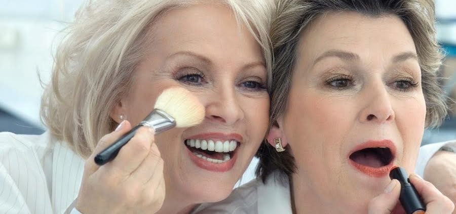 mulheres maduras se cuidando